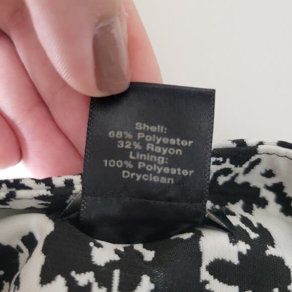 Ann Taylor Outlet Black and White Check Plaid Mini Skirt Size 2 - Picture 3 of 6